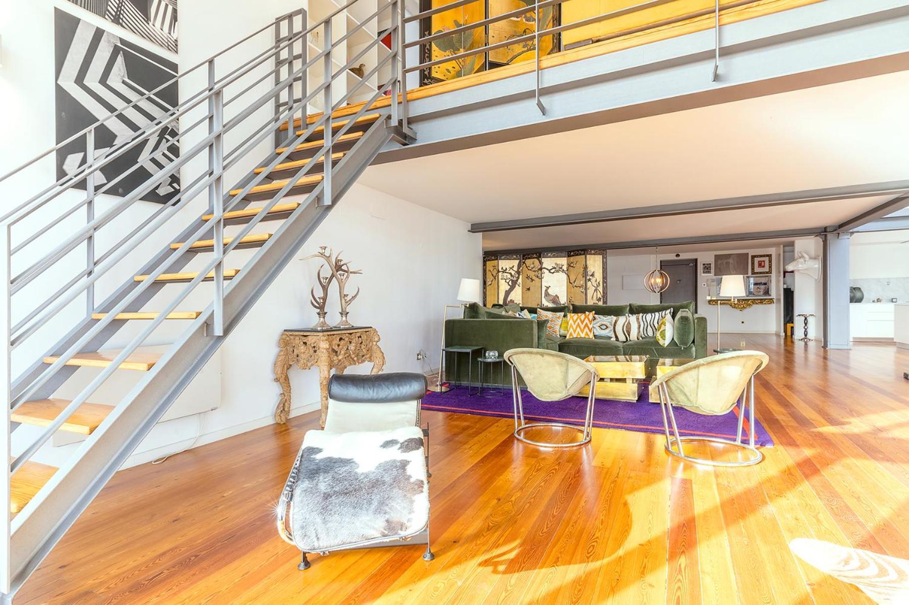 Luxurious Loft - River View *